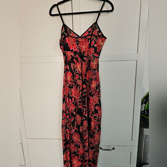Victoria's Secret Red Floral Black Velvet Burnout Midi Slip Dress Size Med EUC - Picture 2 of 9